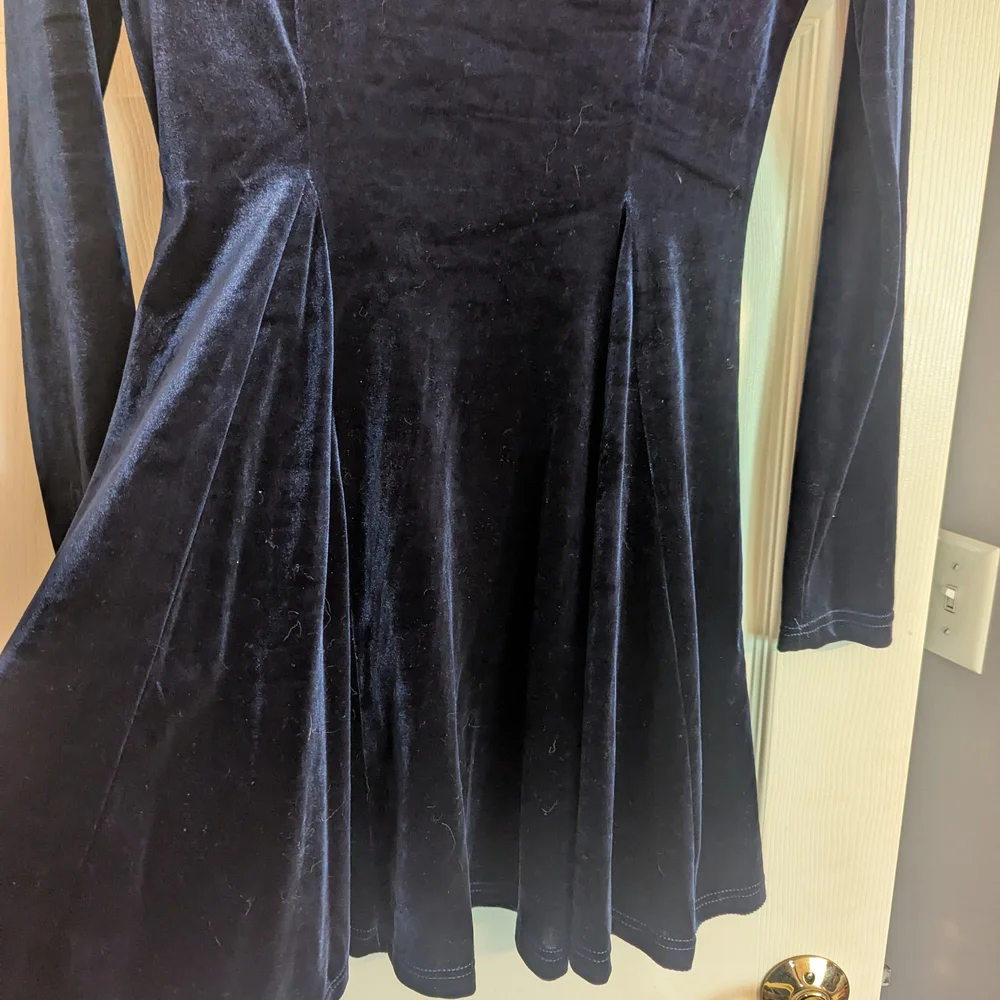 Blue Velvet Long sleeve Skater Dress - Picture 4 of 6